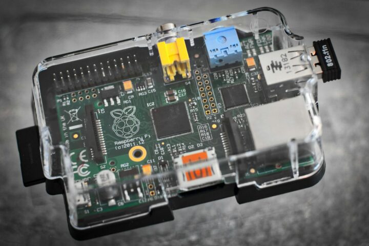 Raspberry Pi 5 : 8 projets maker à réaliser en 2026 (du débutant à l&rsquo;expert)